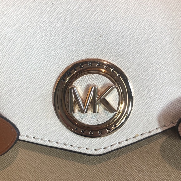 NWT Michael Kors Carmen small flap satchel camel color leather and cream - Picture 3 of 12